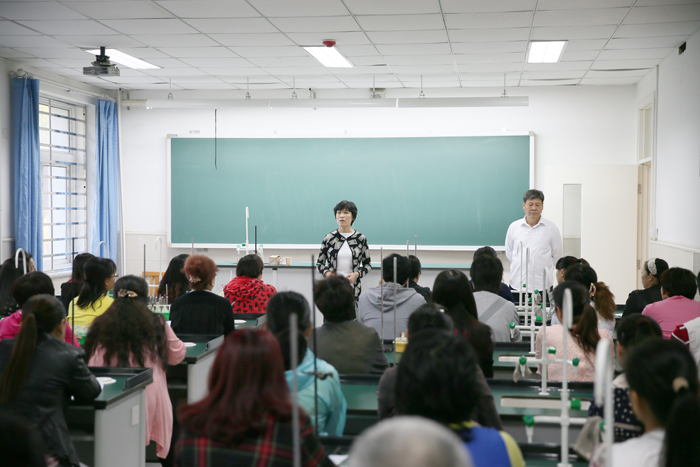 北京二十中学新都校区初一课堂开放日活动