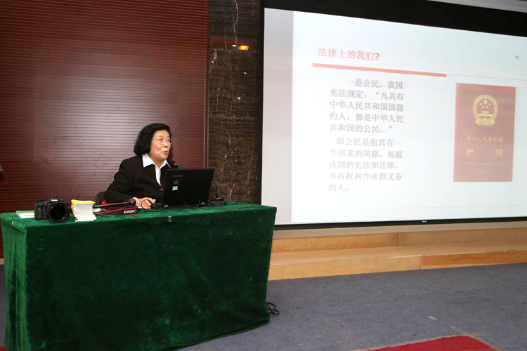 让法律成为我们的信仰  做遵纪守法的好少年