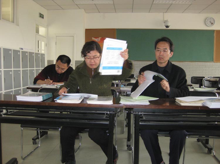 高中部开展学生作业检查活动