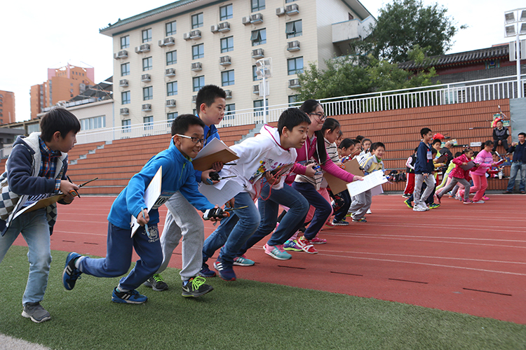 我校成功协办2016年北京市中小学生业余电台锦标赛