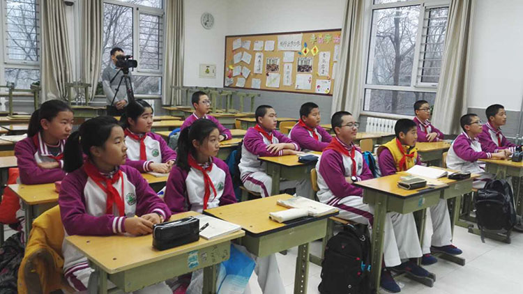 心中有爱 雾霾也是晴天——北京二十中学初中部应对严重雾霾天气工作纪实