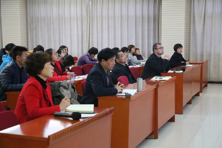 学生有追求，教师有力量，学校有希望——记北京二十中学初中部期中分析总结会