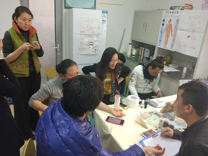 严冬迫近健康行，卡拉OK抒豪情——我校工会近期组织活动掠影