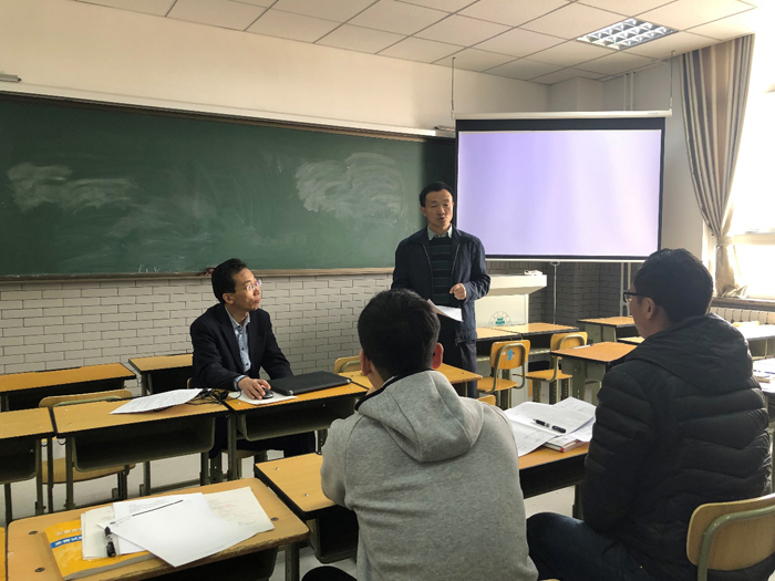高中物理教研室召开校本课题开题报告会