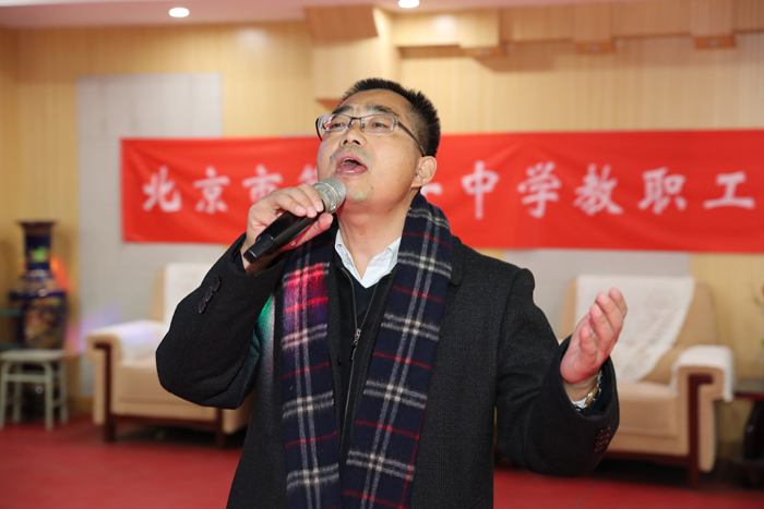 卡拉OK抒豪情，教工之家展风采——我校工会组织教职工卡拉OK比赛