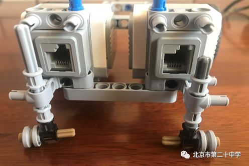 白衣战士好助手，抗疫情机器人设计制作——北京市第二十中学教科室“科技云课堂”（2）