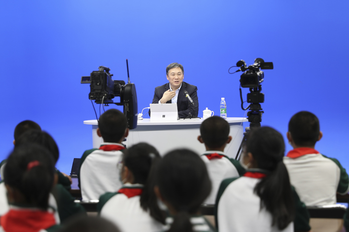 垃圾分类，我们共同的责任——北京市第二十中学后勤服务中心举办“垃圾分类主题的宣传教育活动”