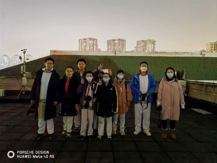 探寻宇宙奥秘 ——天文社团土木相合观测