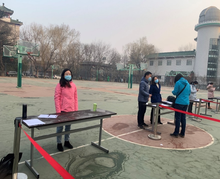 北京市第二十中学党委各支部积极参加志愿活动