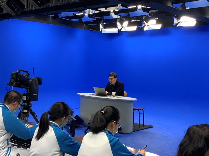 北京市第二十中学全体学生开学第一课——“听党课、学党史、铭初心”主题教育活动