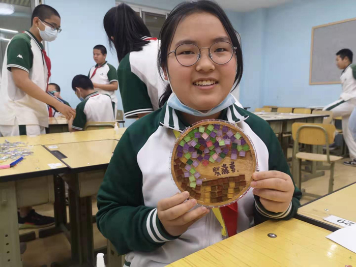 表达性艺术心理体验之自然拼贴——北京市第二十中学第八届“5.25”心理健康周系列活动（二）