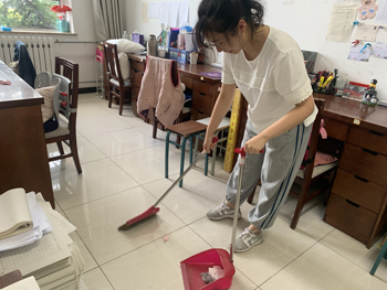 刘馨临2.jpg
