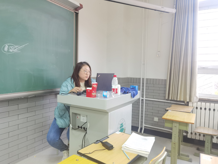 凝心聚力助高考，携手前行育脊梁——北京市第二十中学召开高三年级期中家长会