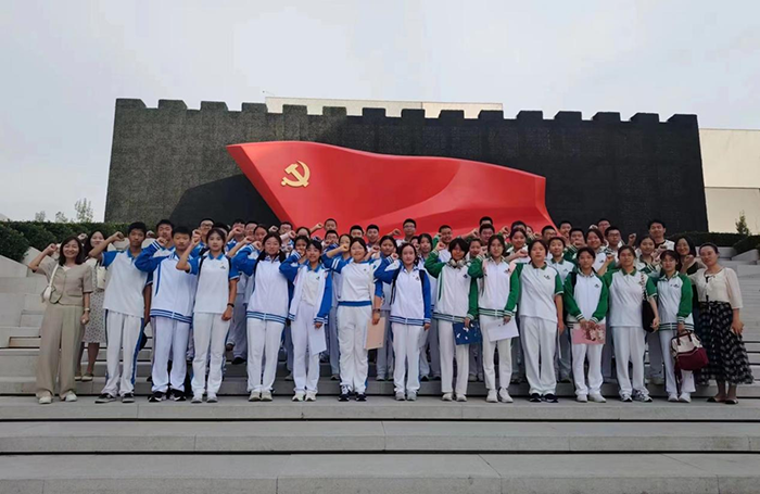 牢记历史征程，传承红色基因——高中部学生干部党史馆研学