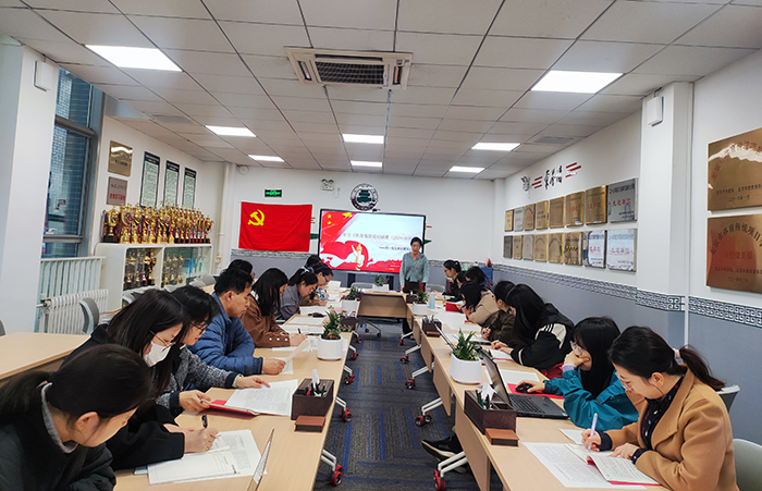 “立足岗位践初心 追‘锋’行动在路上”——高一年级党支部主题党日活动
