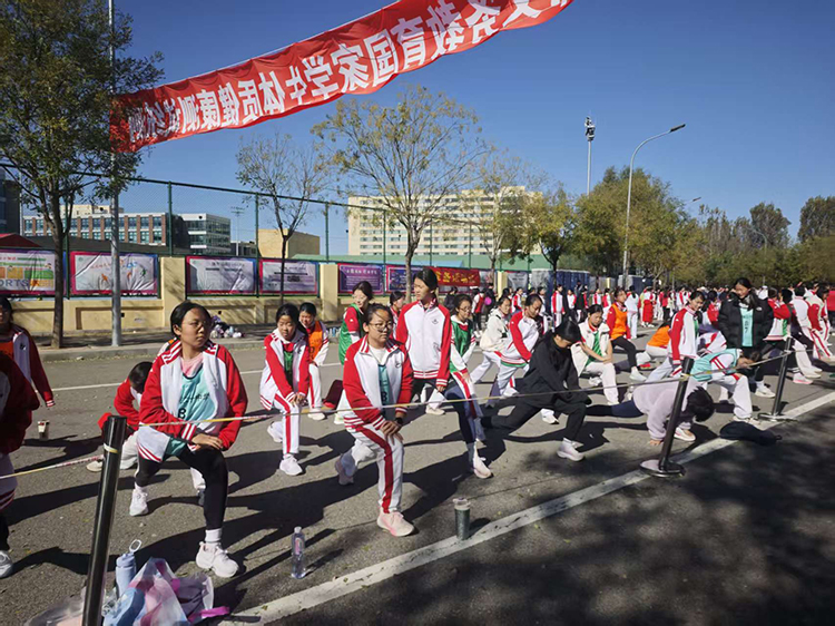 青春展风采，体测砺锋芒——初二年级体测圆满完成