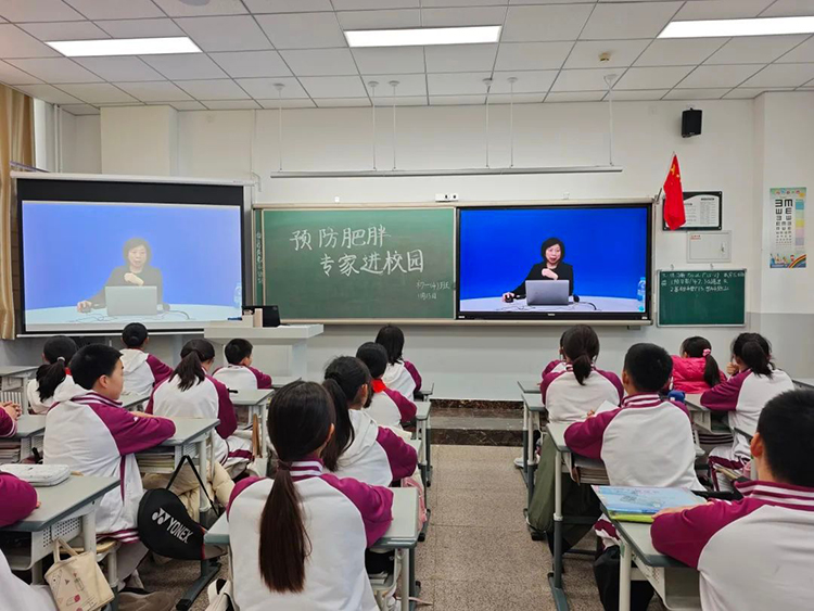 “好营养铸就好身体”专家进校园活动