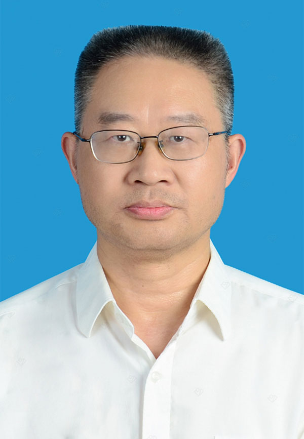 物级教师李毅（政治）