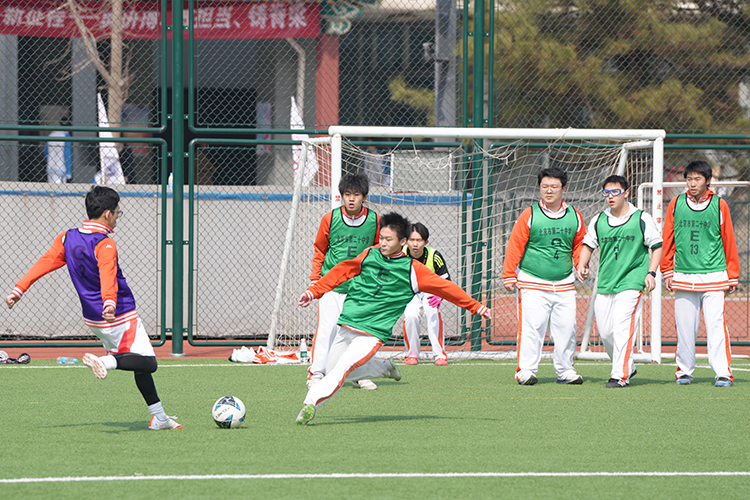 展青春风采，育脊梁少年——2026年校园足球班超联赛拉开序幕