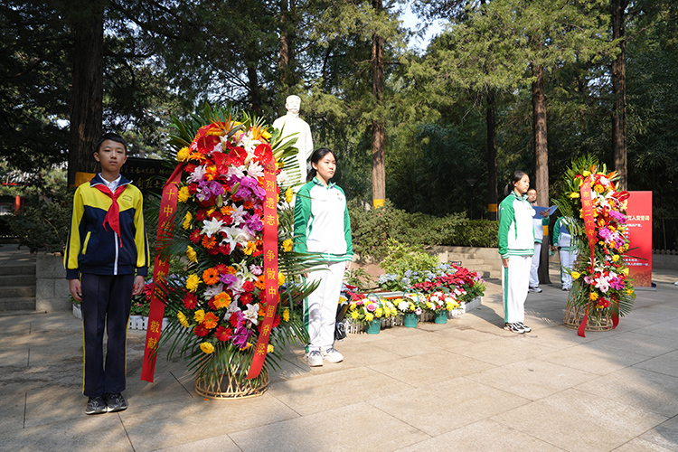  北京市第二十中学教育集团赴李大钊烈士陵园开展主题教育活动